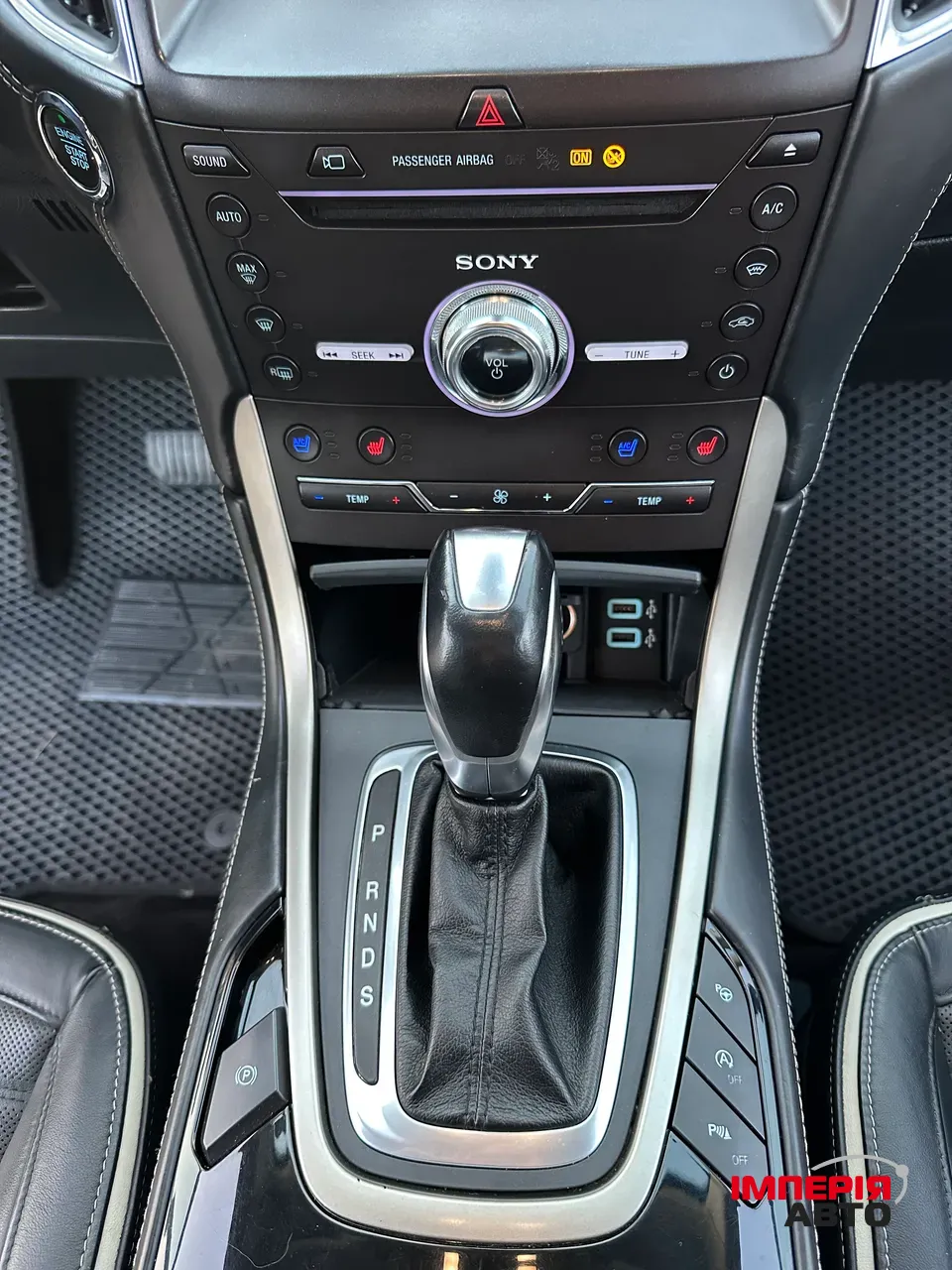 Ford S-MAX - фото 19