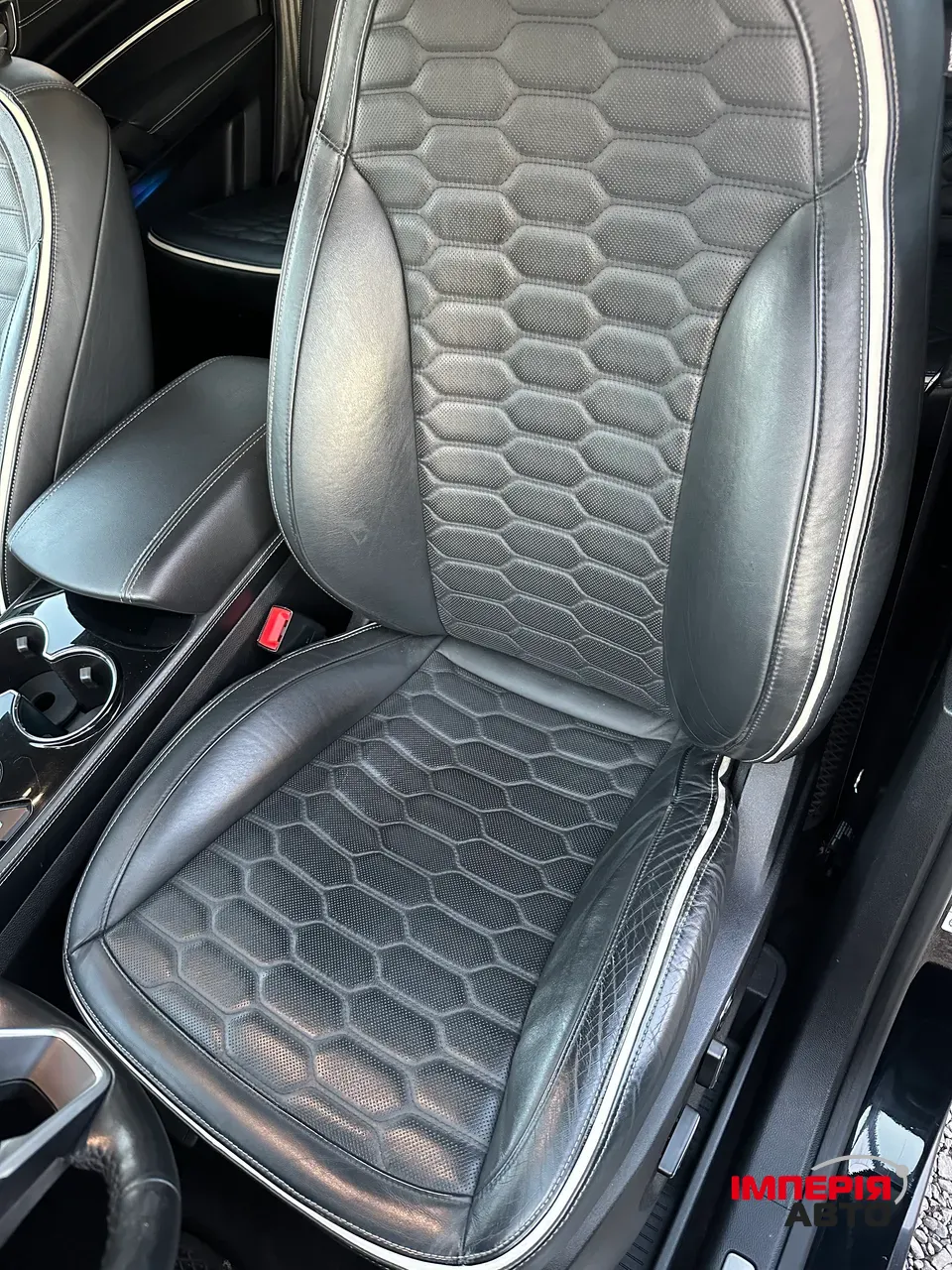 Ford S-MAX - фото 9