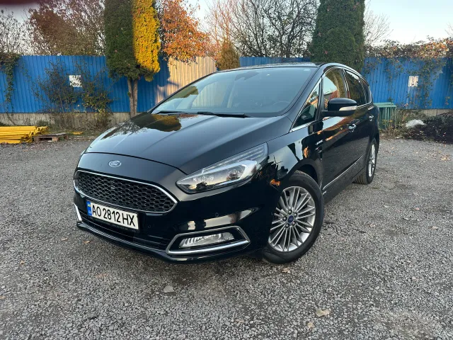 Ford S-MAX - фото 1