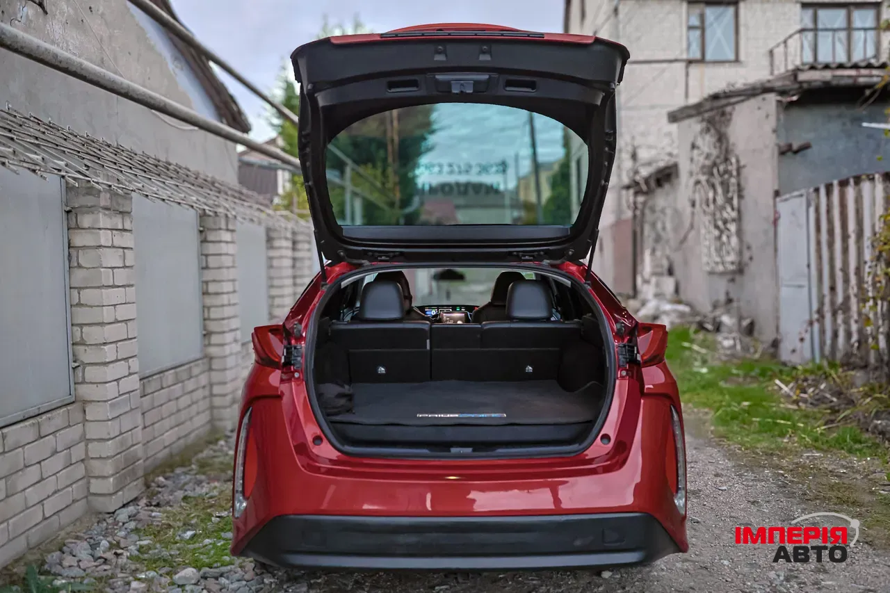 Toyota Prius - фото 8