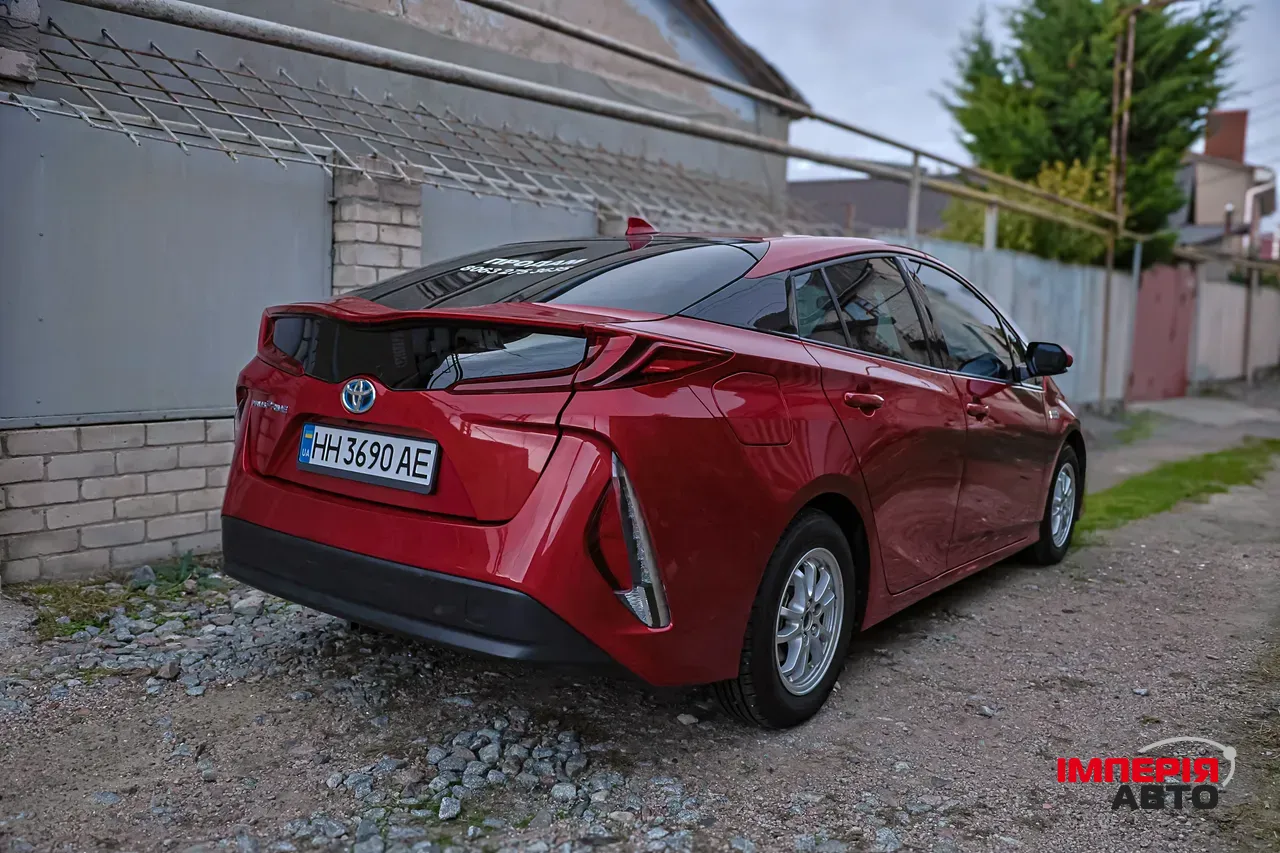Toyota Prius - фото 5