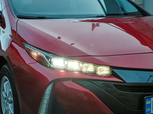 Toyota Prius - фото 3