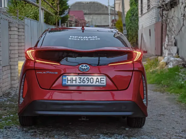 Toyota Prius - фото 4