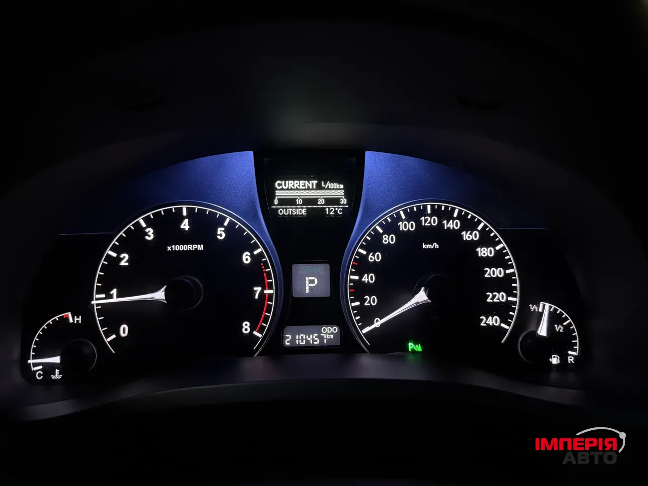 Lexus RX - фото 8