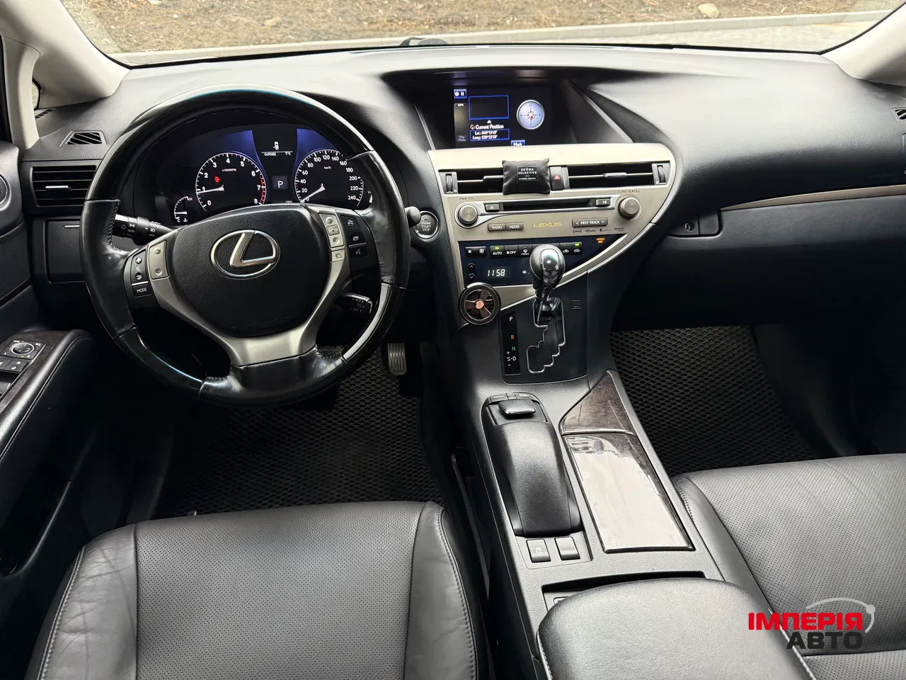 Lexus RX - фото 6