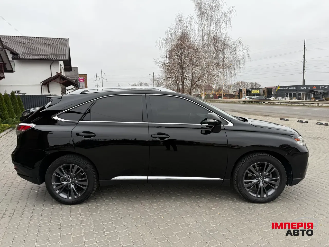 Lexus RX - фото 21