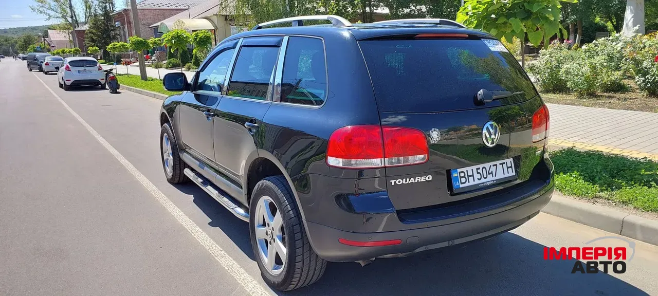 Volkswagen Touareg - фото 4
