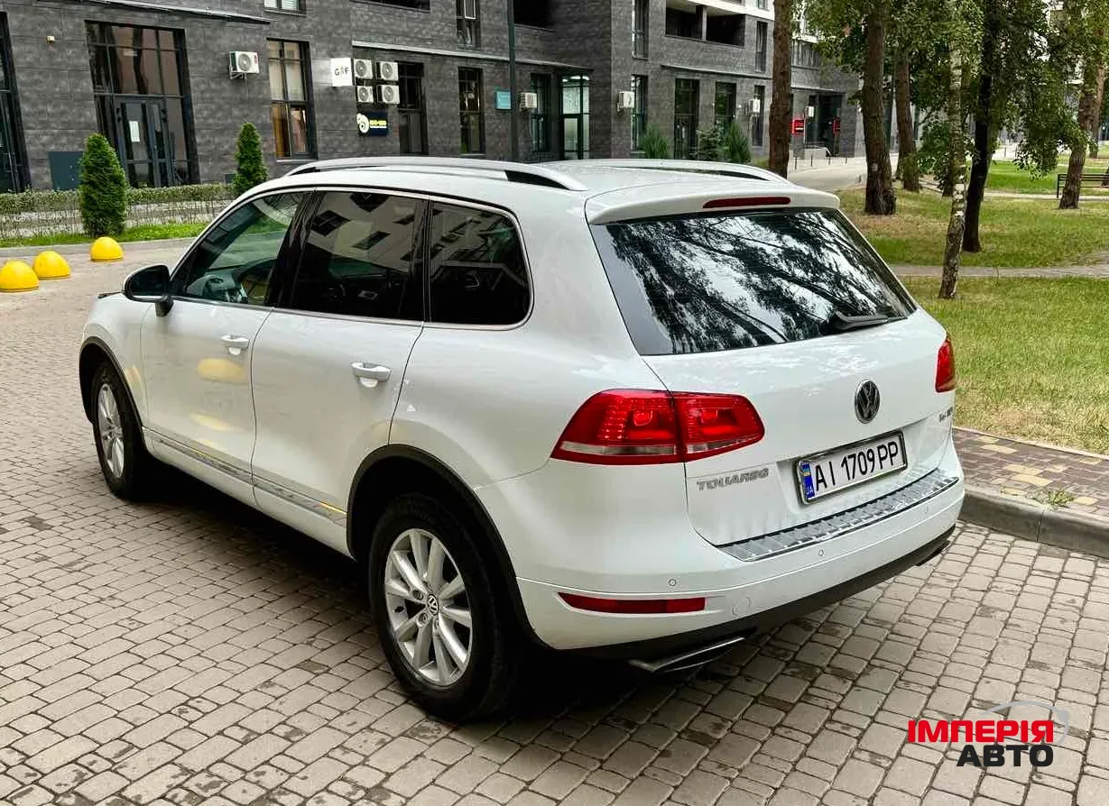 Volkswagen Touareg - фото 5