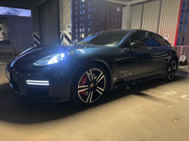 Porsche Panamera - фото 2