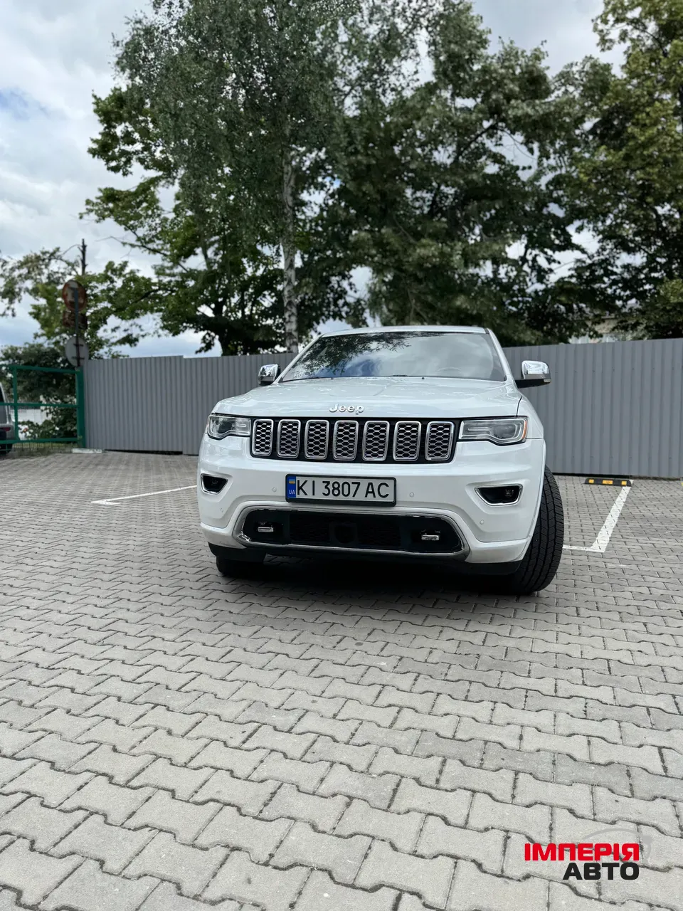 Jeep Grand Cherokee - фото 2