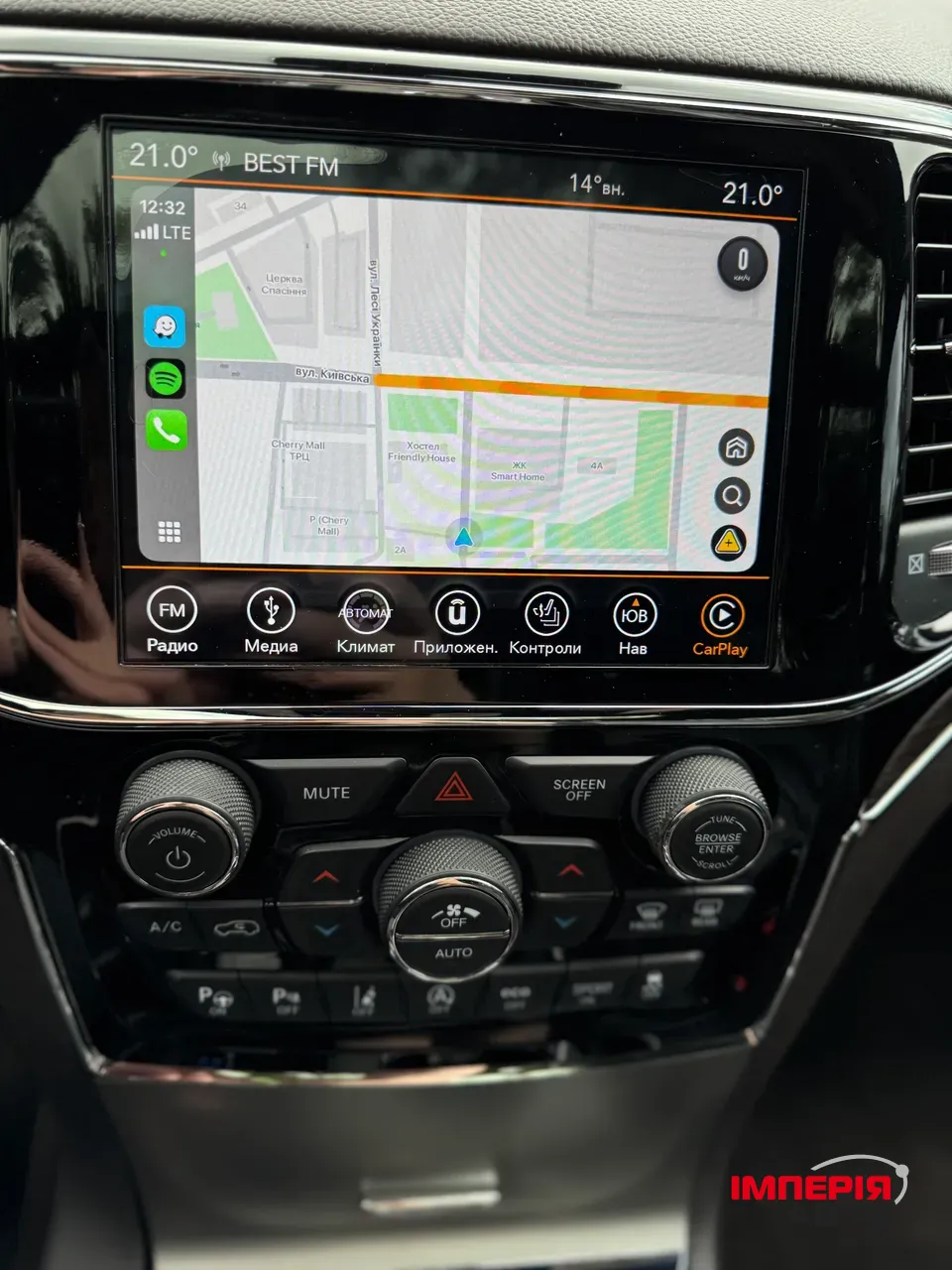 Jeep Grand Cherokee - фото 18