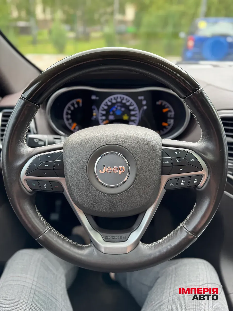 Jeep Grand Cherokee - фото 15