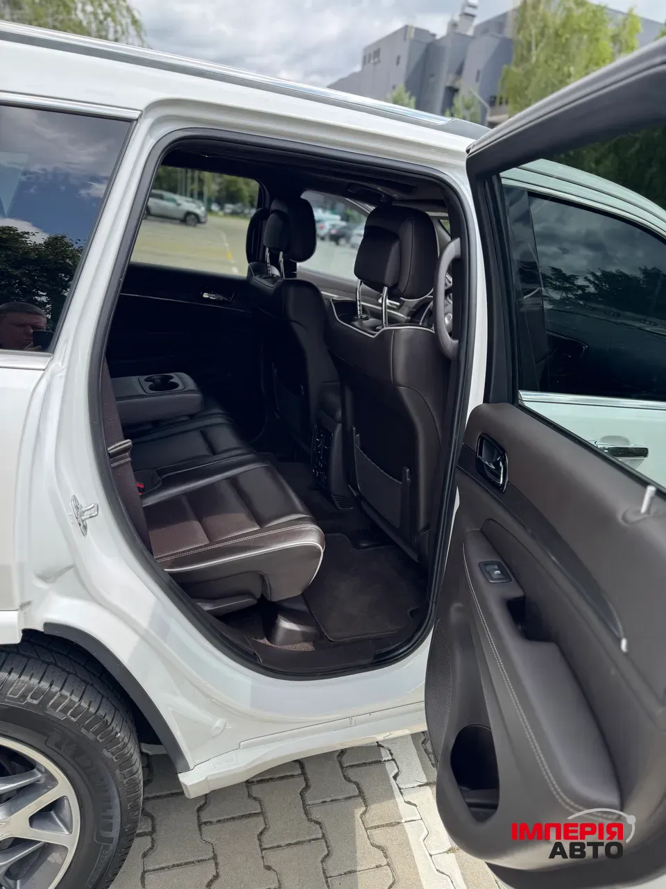 Jeep Grand Cherokee - фото 10