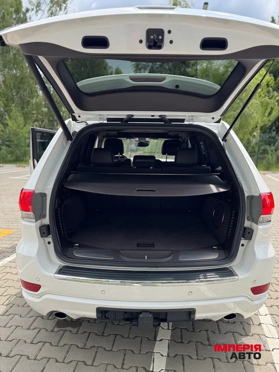 Jeep Grand Cherokee - фото 12