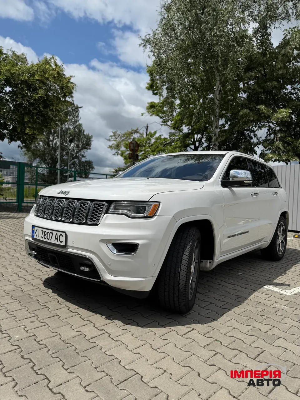 Jeep Grand Cherokee - фото 3