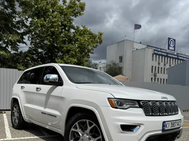 Jeep Grand Cherokee - фото 1