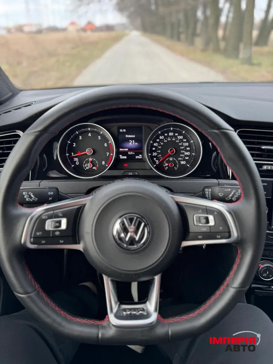 Volkswagen Golf GTI - фото 13