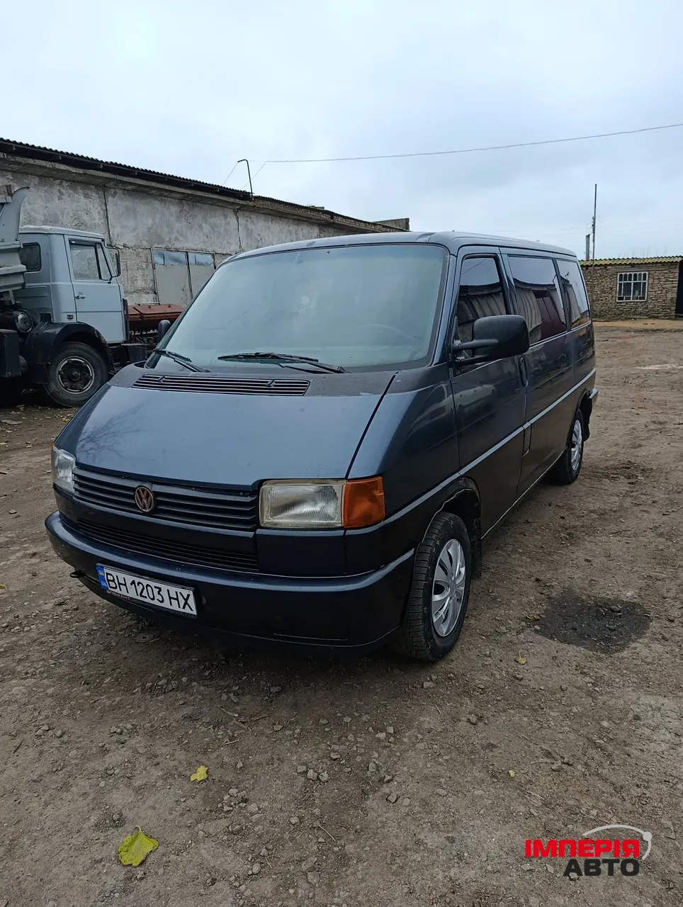 Volkswagen Caravelle - фото 1