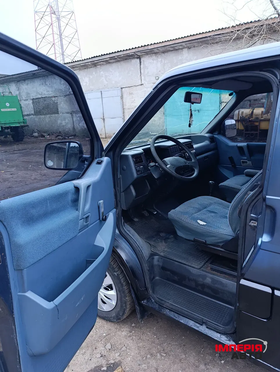 Volkswagen Caravelle - фото 6