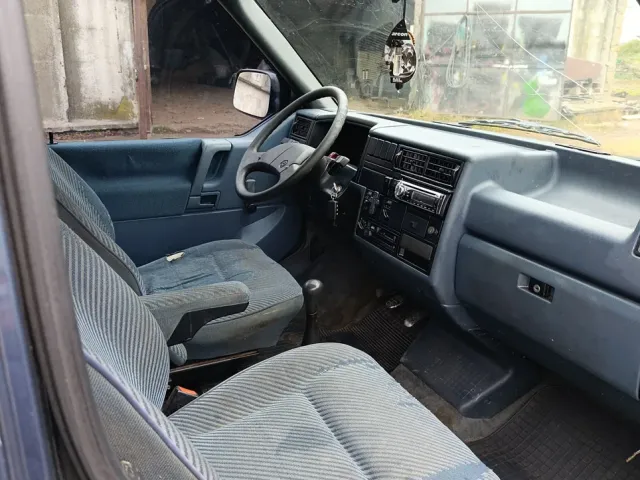 Volkswagen Caravelle - фото 4