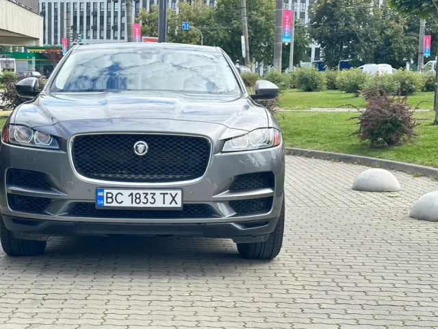 Jaguar F-Pace - фото 2
