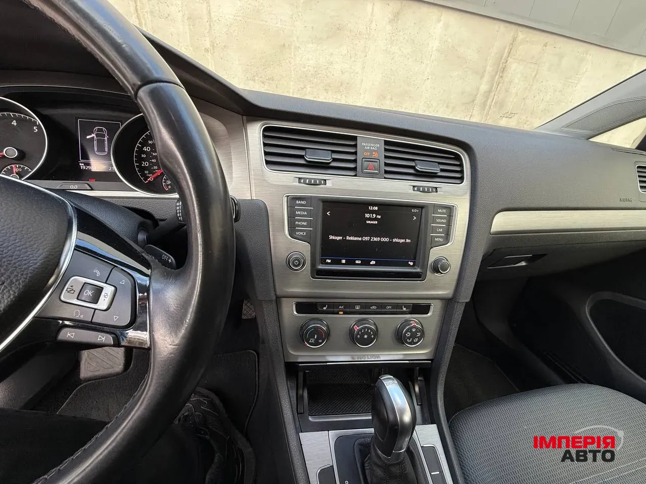 Volkswagen Golf - фото 17