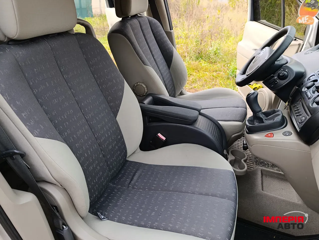 Renault Scenic - фото 10