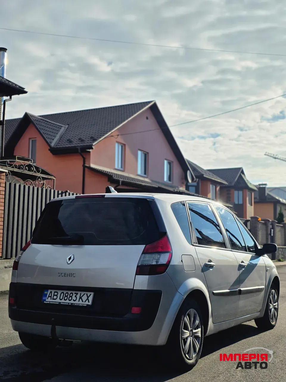 Renault Scenic - фото 6