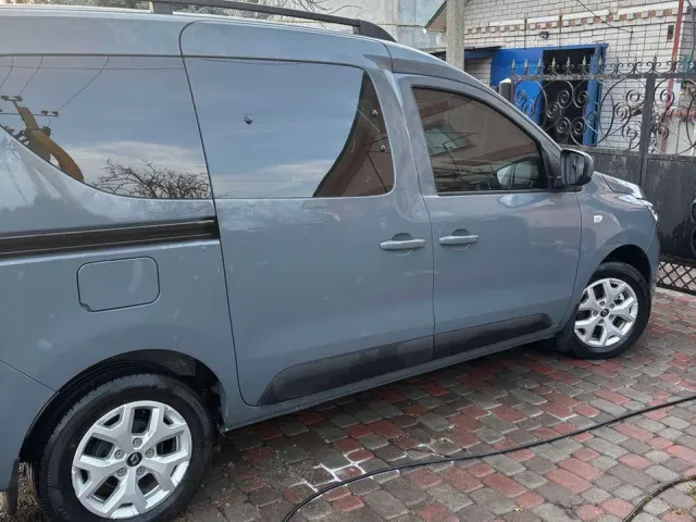 Renault Express - фото 2