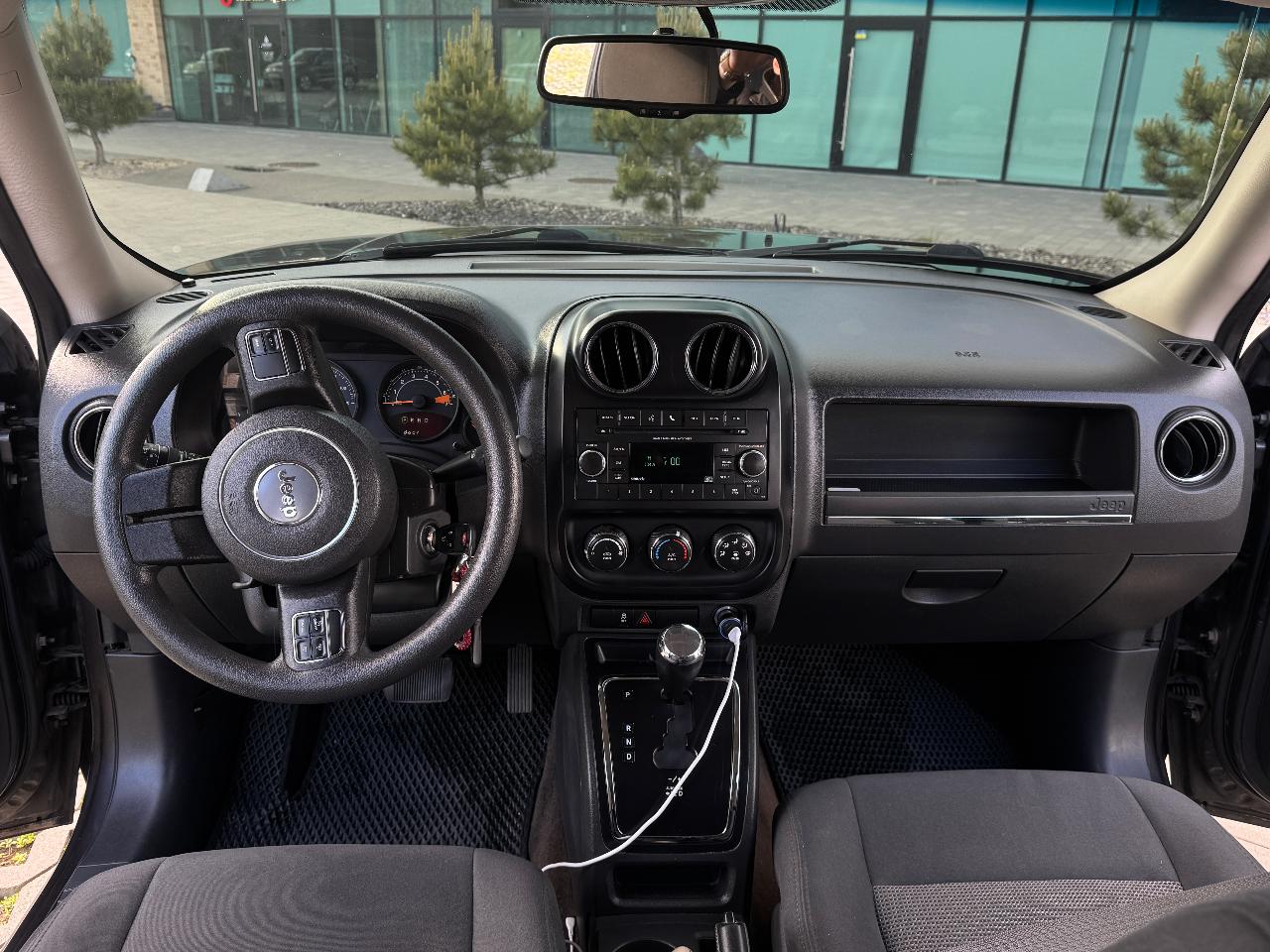 Jeep Liberty (Patriot) - фото 16