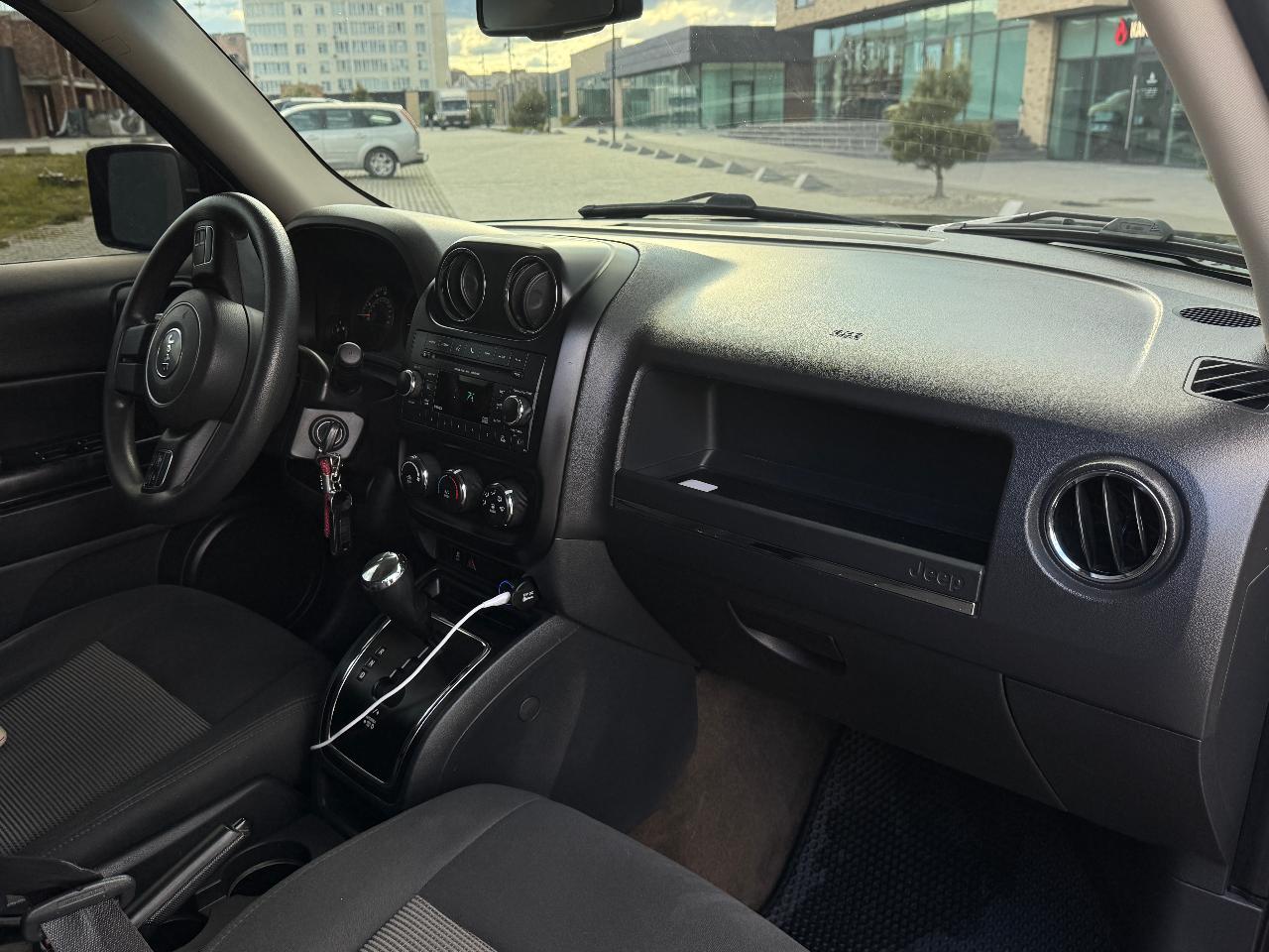 Jeep Liberty (Patriot) - фото 23