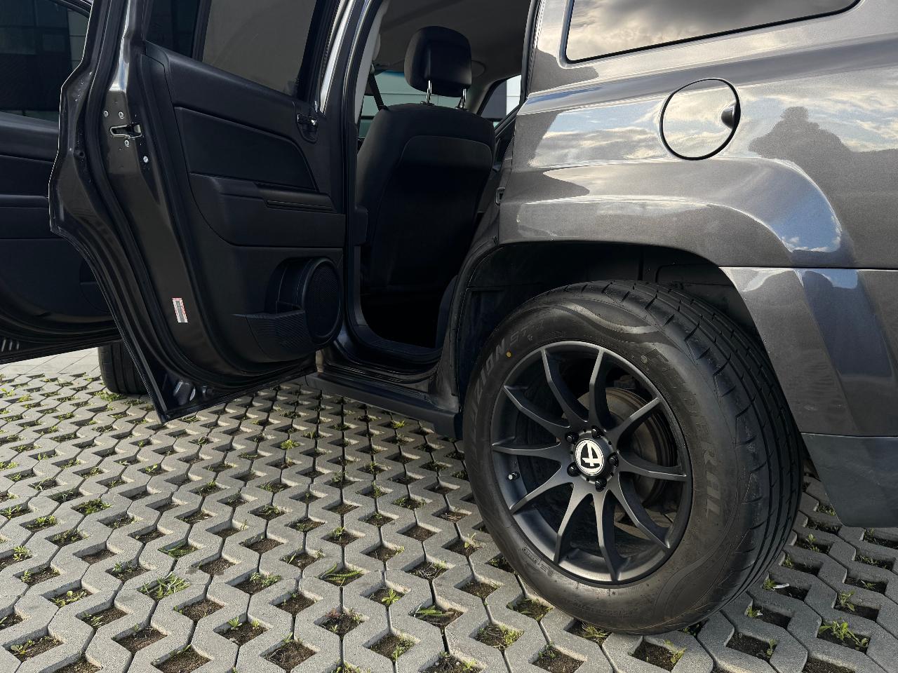 Jeep Liberty (Patriot) - фото 29