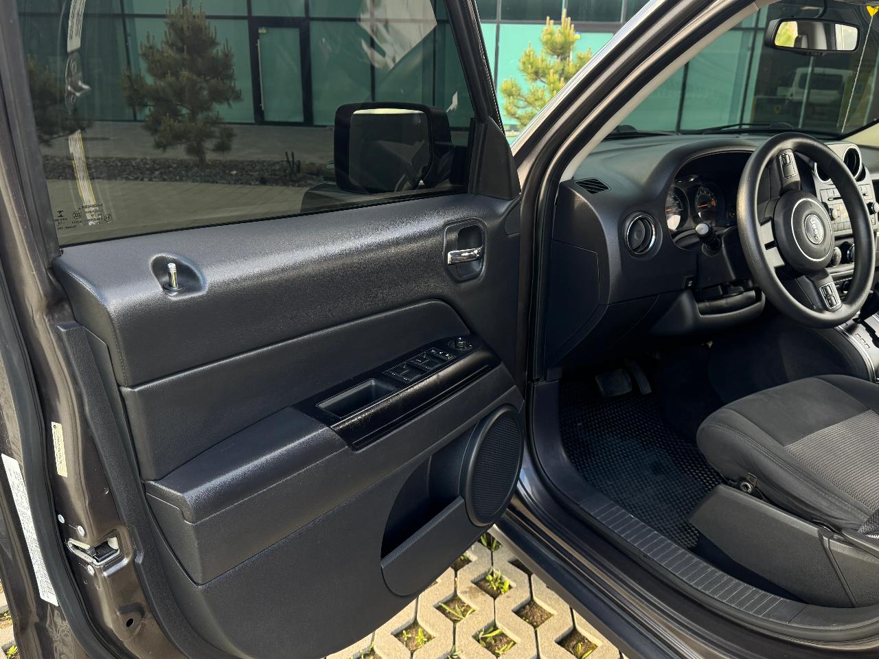 Jeep Liberty (Patriot) - фото 4