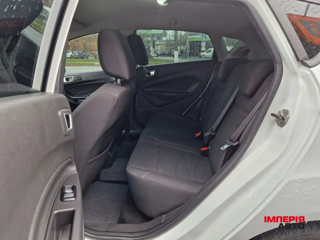 Ford Fiesta - фото 8