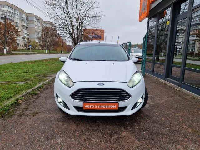 Ford Fiesta - фото 2