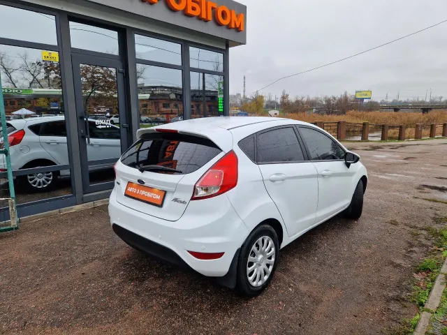 Ford Fiesta - фото 3