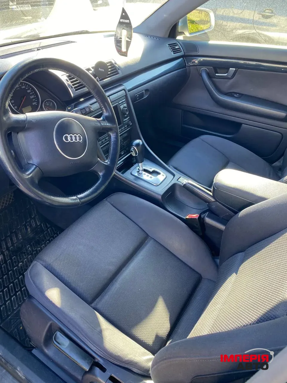 Audi A4 - фото 5