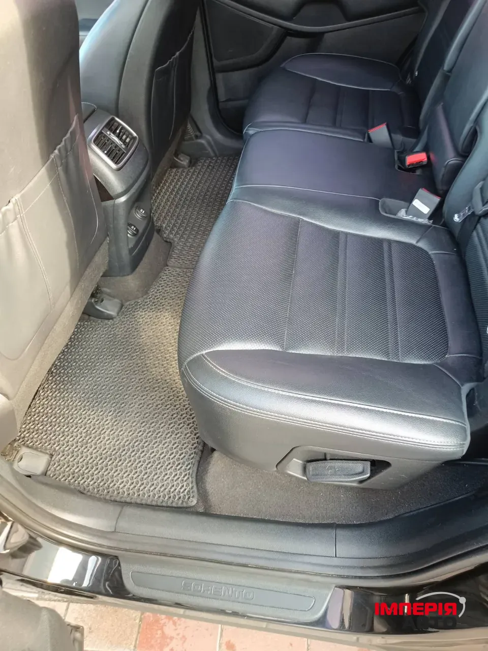 Kia Sorento - фото 32