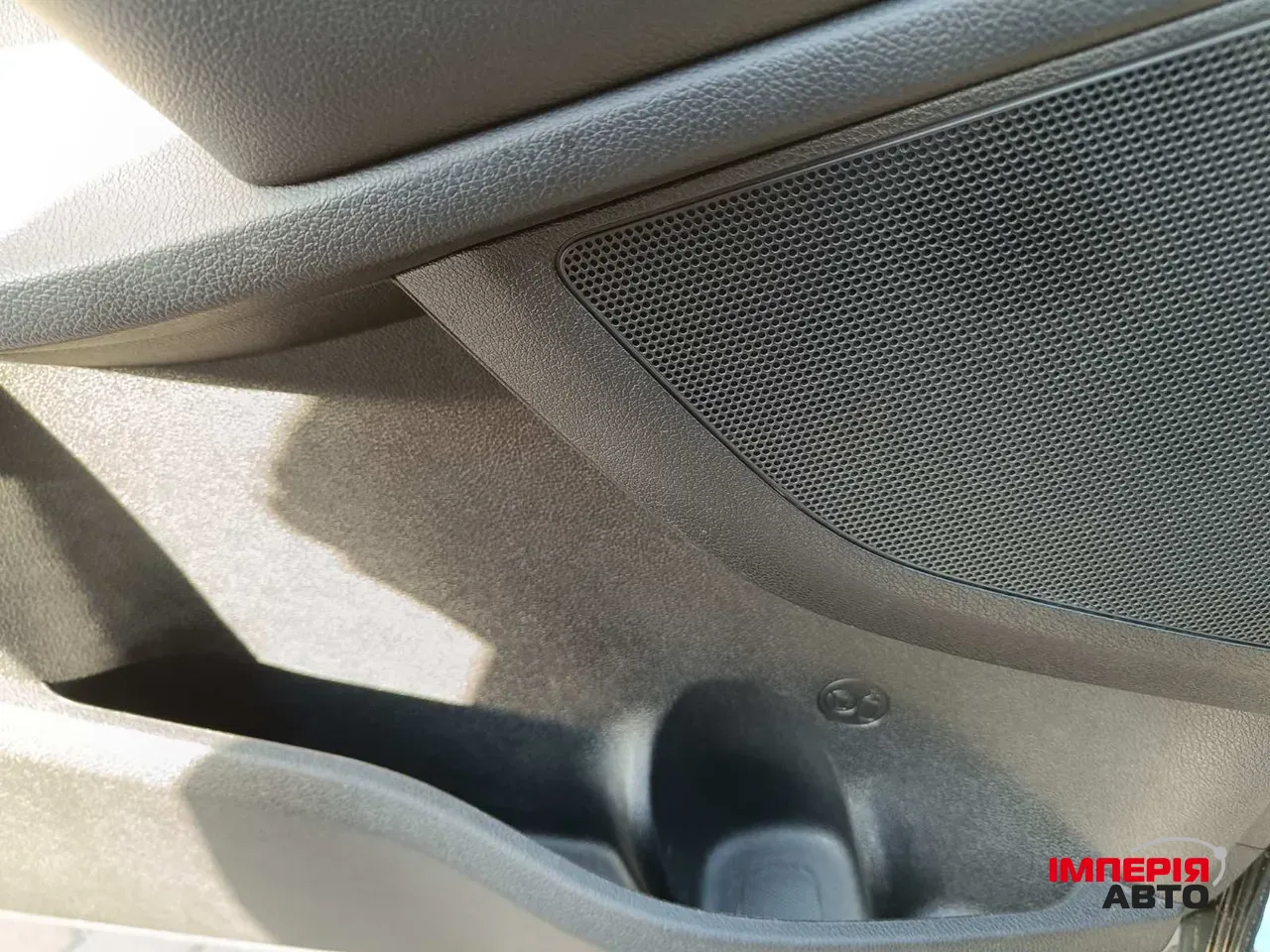 Kia Sorento - фото 3