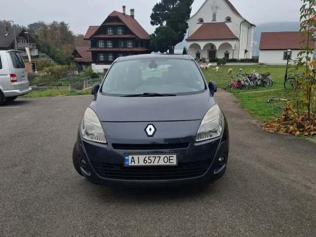 Renault Scenic - фото 1