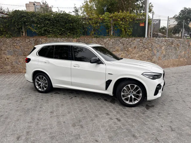 BMW X5 - фото 2