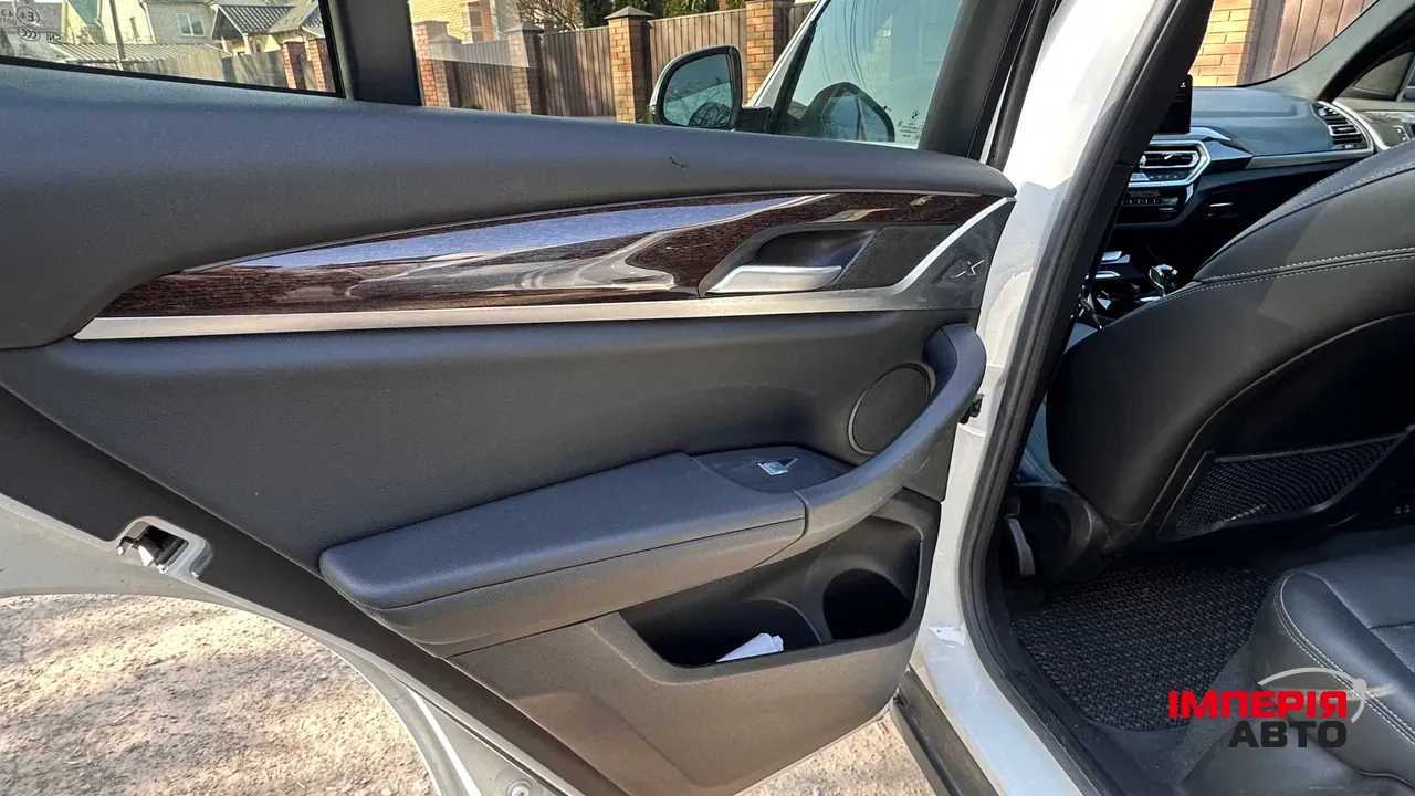 BMW X3 - фото 12