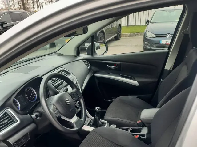 Suzuki SX4 - фото 2