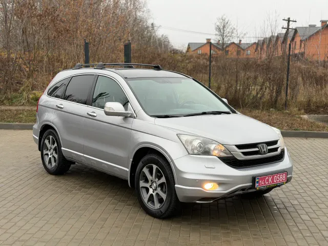 Honda CR-V - фото 1