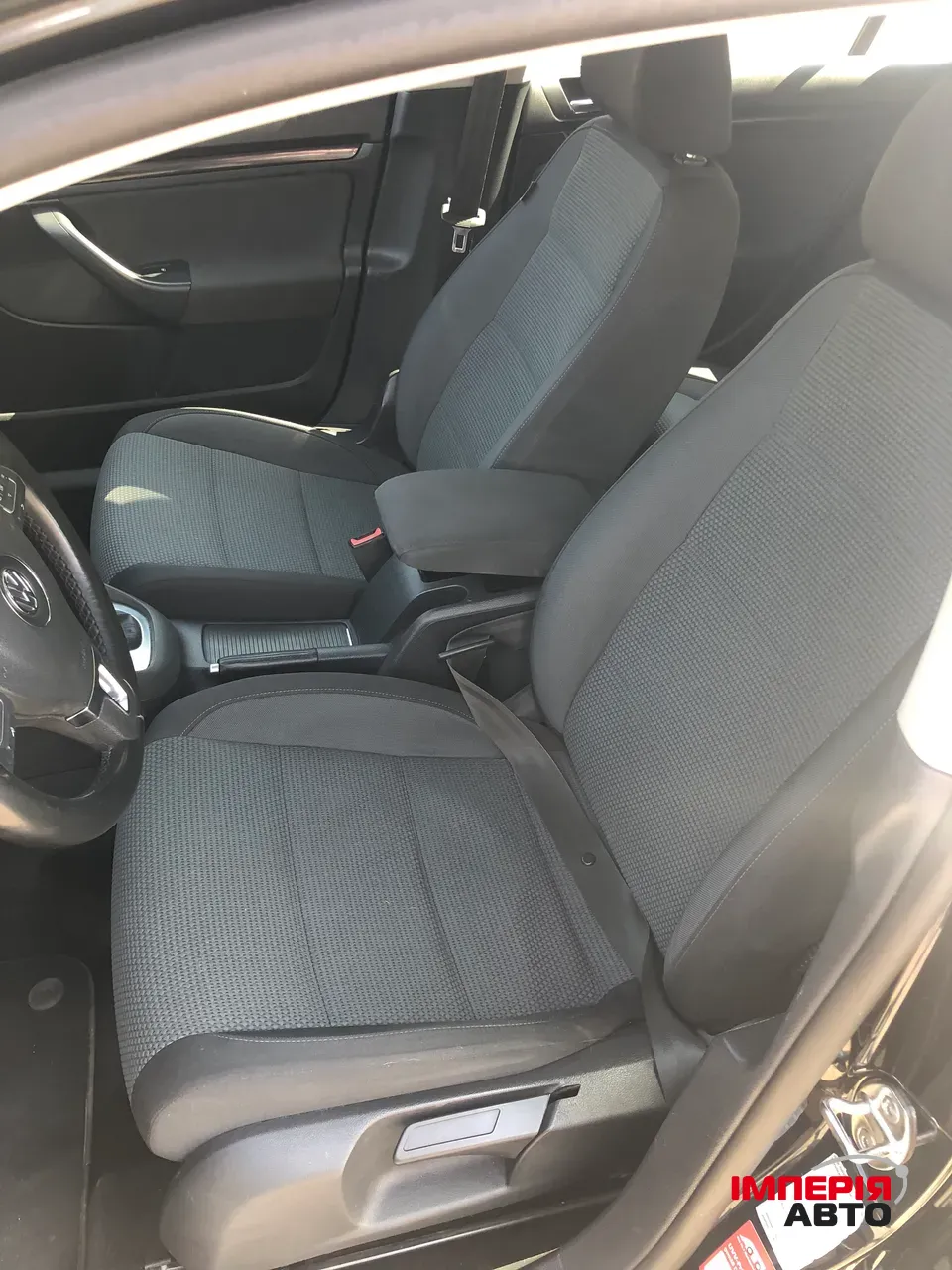 Volkswagen Golf - фото 12