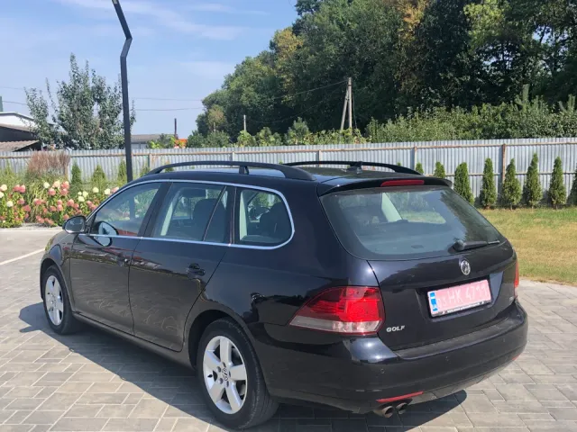 Volkswagen Golf - фото 3