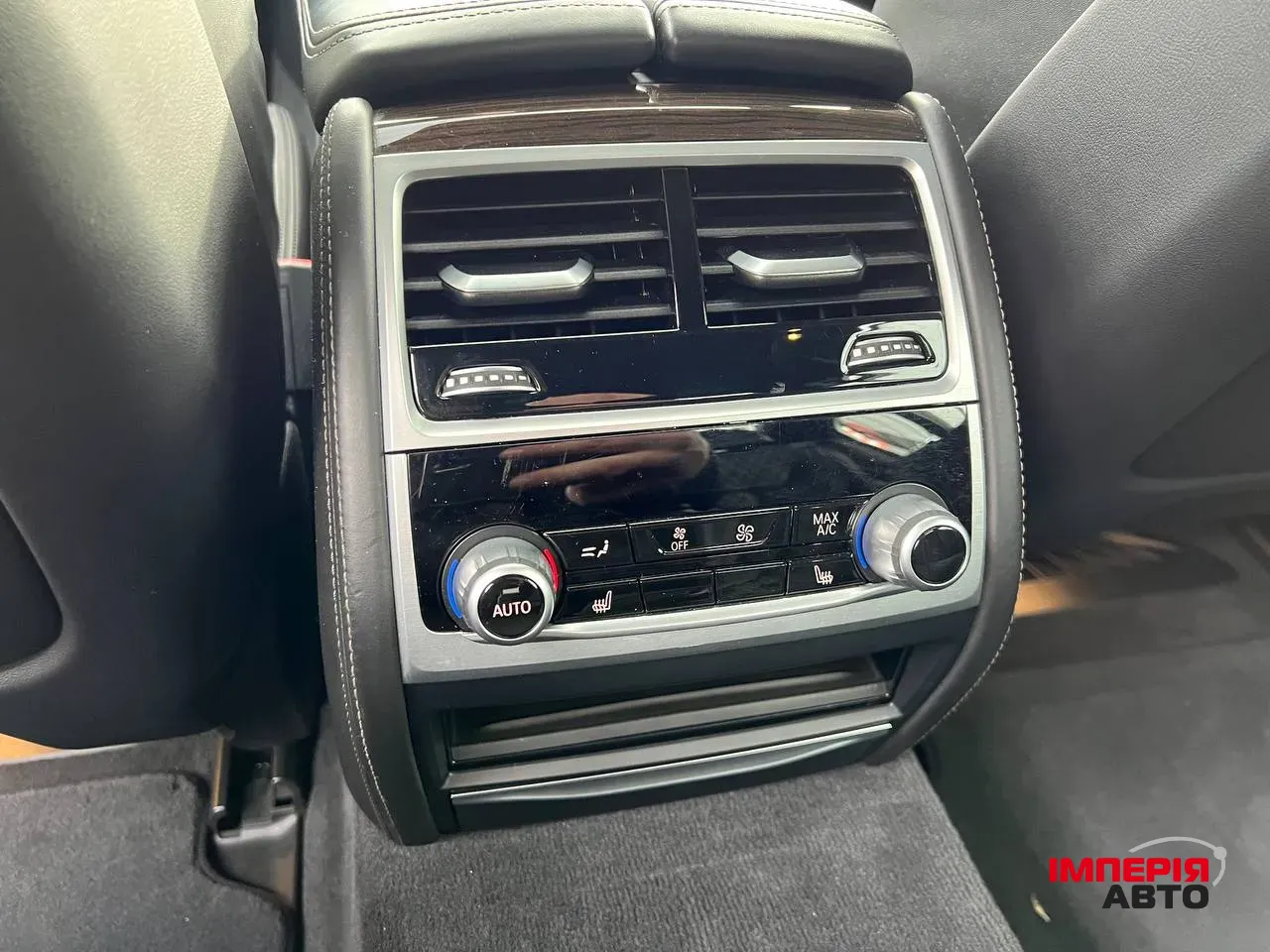 BMW 7 серії - фото 9