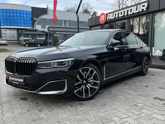 BMW 7 серії - фото 2
