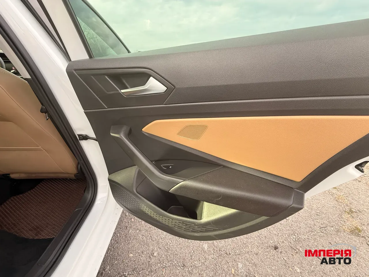 Volkswagen Jetta - фото 13