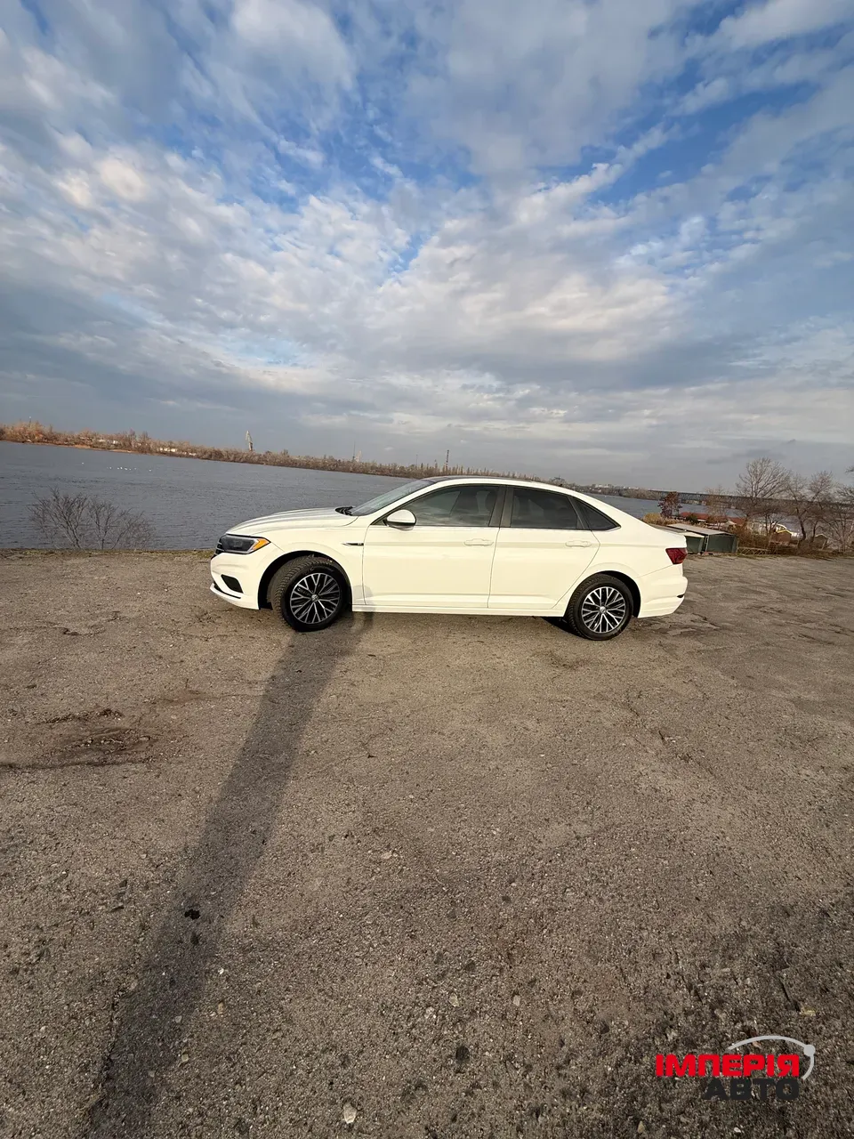 Volkswagen Jetta - фото 4